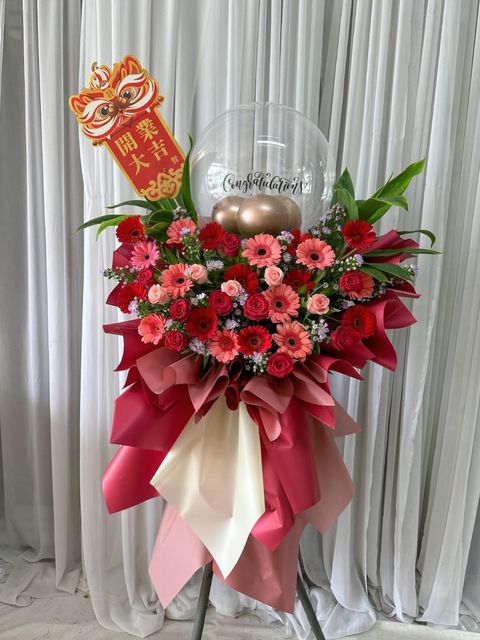 Opening Flower Stand 102