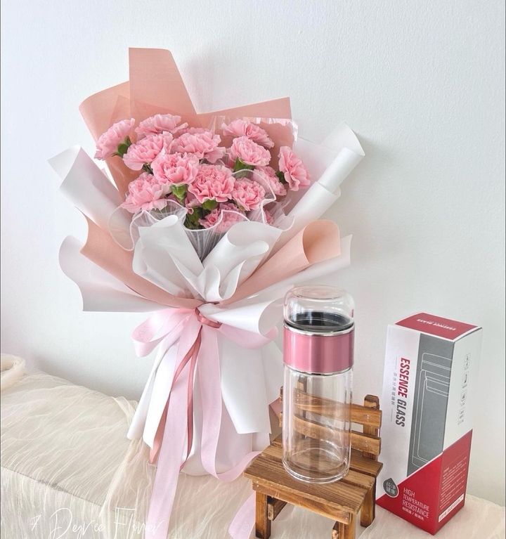 Carnation Bouquet 04