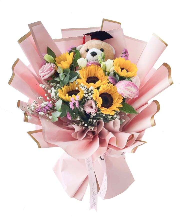 Graduation Bouquet with Bear 太阳花毕业花束 01