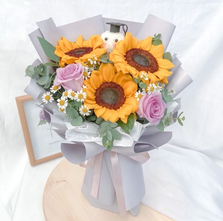 Graduation Bouquet 69