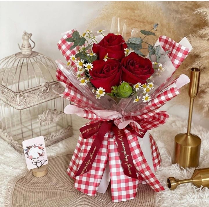Red Roses Bouquet 03