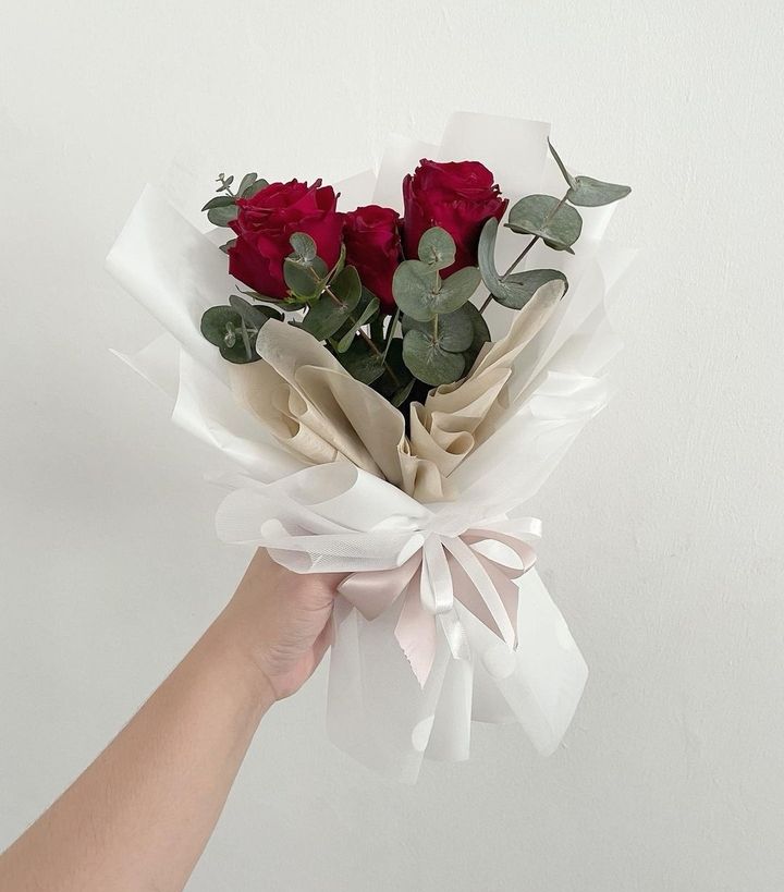 Roses Bouquet 49