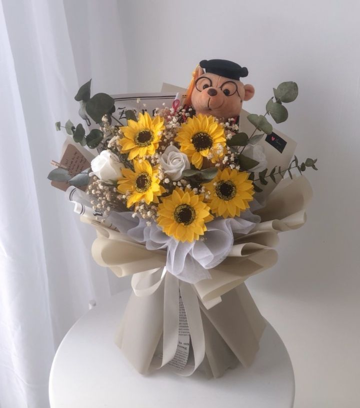 Graduation Bouquet 14