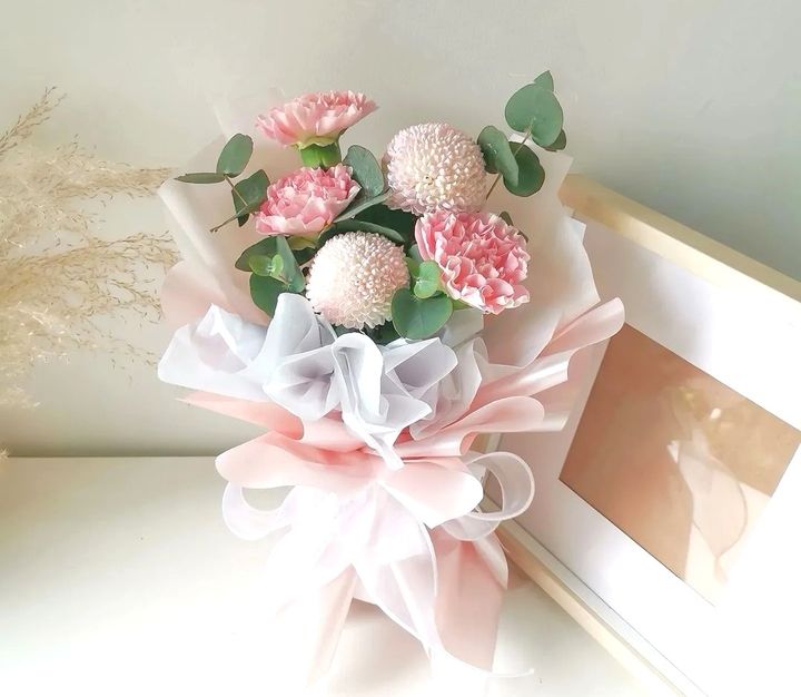 Carnation Bouquet 12