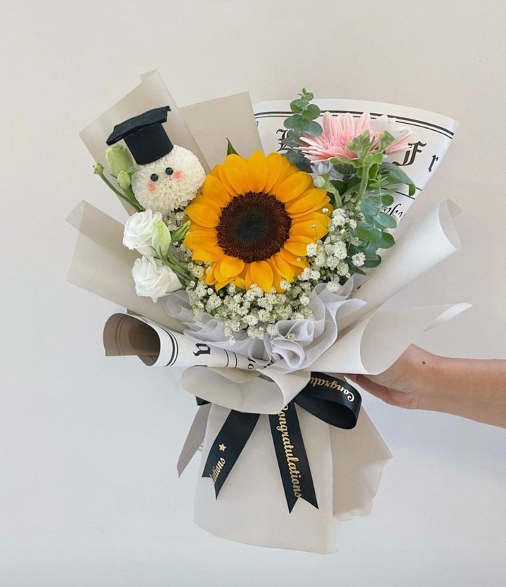 Graduation Bouquet 03