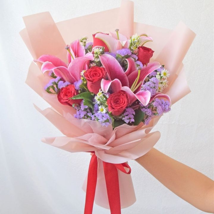 Lilies Bouquet 05