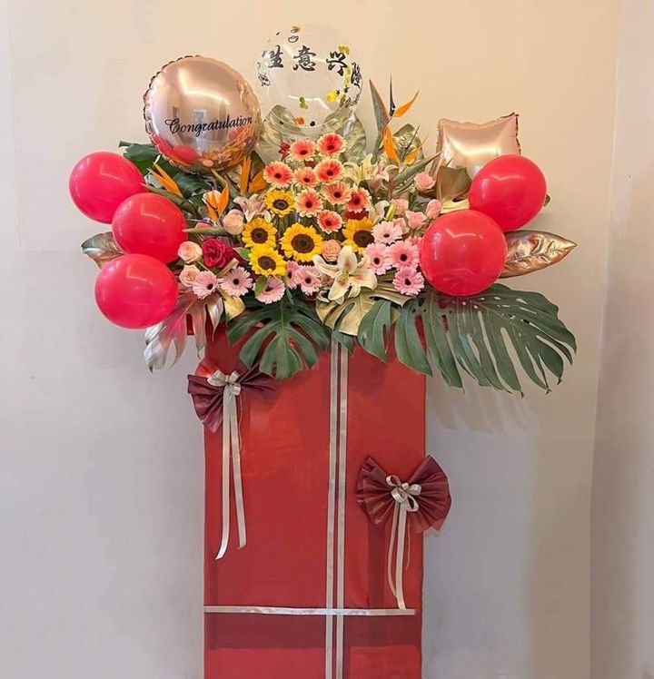 Opening Flower Stand 86