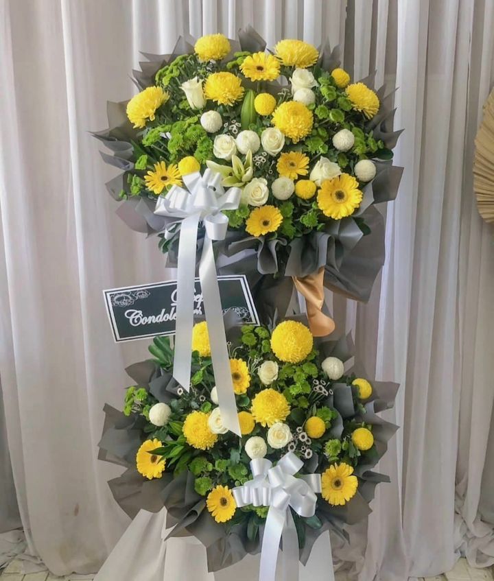 2 Tier Condolences Flower Stand (02)