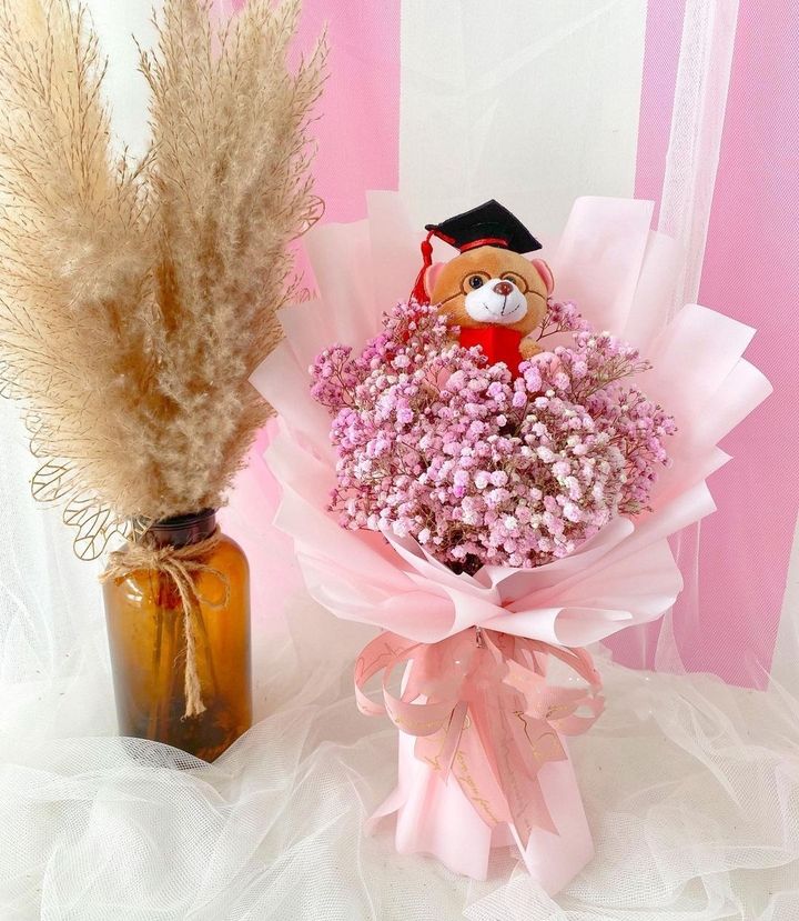 Graduation Bouquet 25