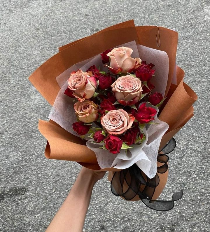 Cappuccino Roses Bouquet 02