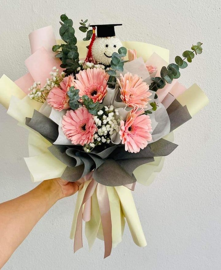 Graduation Bouquets 08