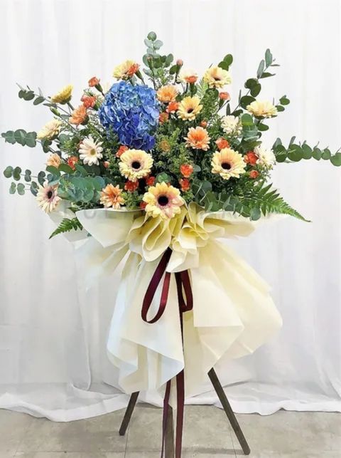 Condolences Flower Stand 94