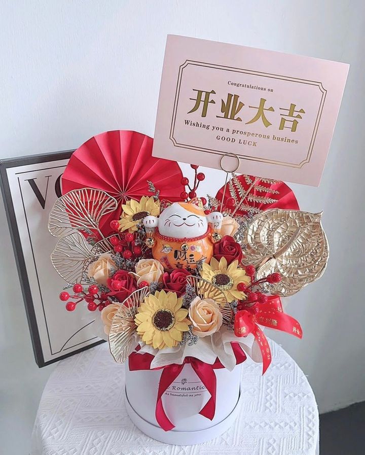Opening Table Flower 01