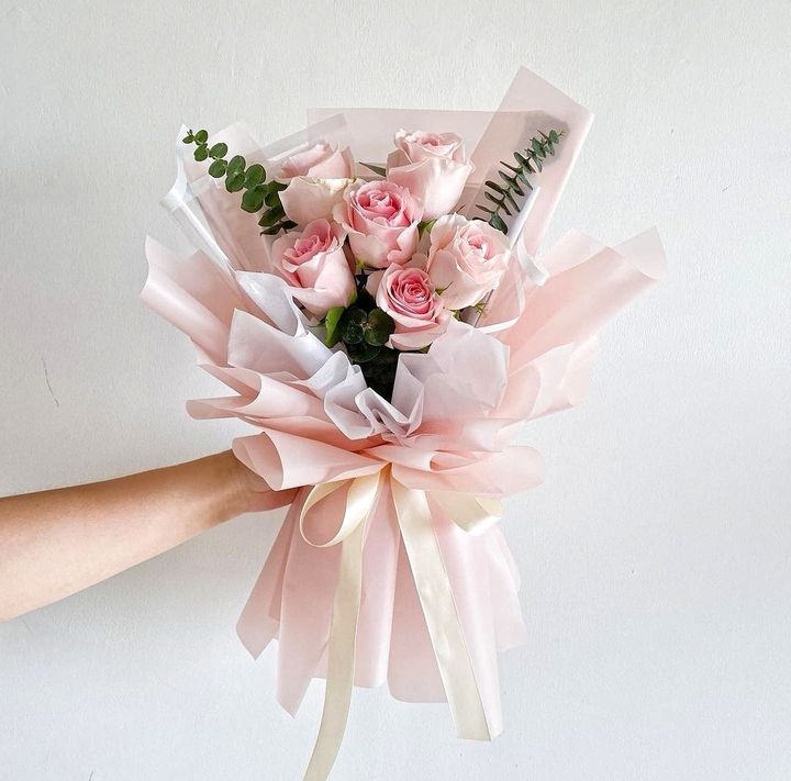 Pink Roses Bouquet 01