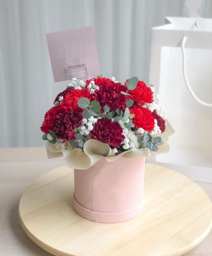 Carnation Flower Boxes (Red)