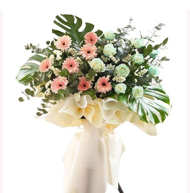 Condolences Flower Stand 101