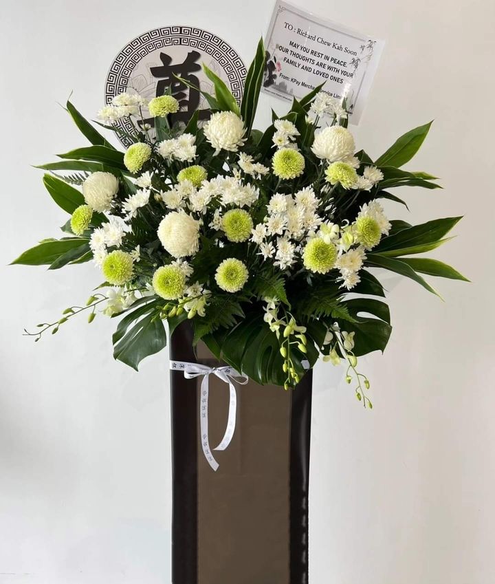 Condolences Flower Stand 105