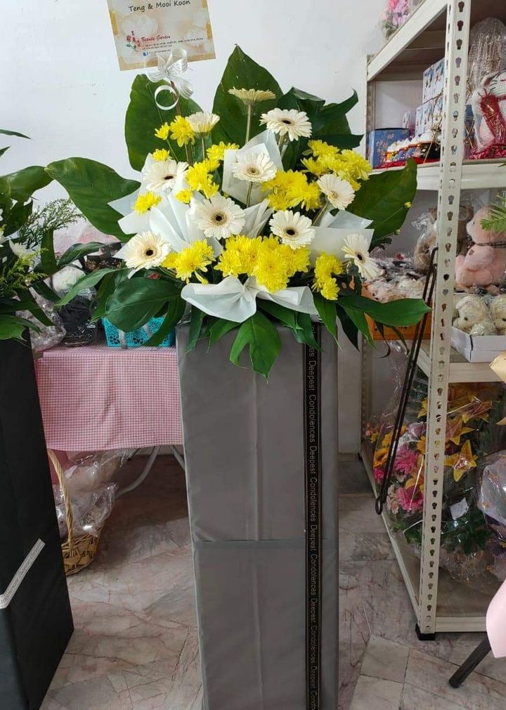 Condolences Flower Stand 106