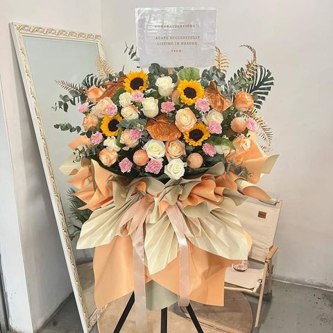 Orange Opening Flower Stand