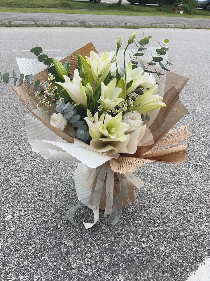 Pure Lilies Bouquet