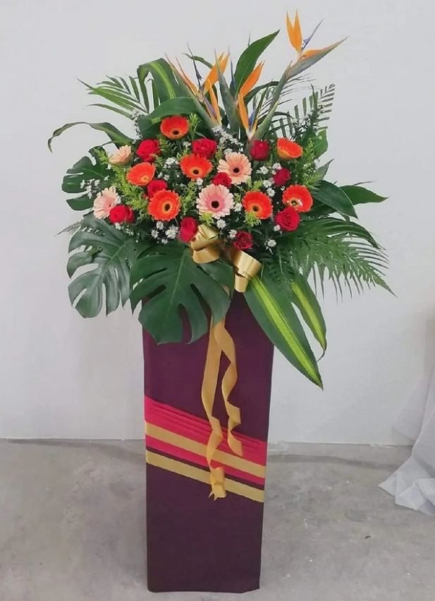 Opening Flower Stand 20