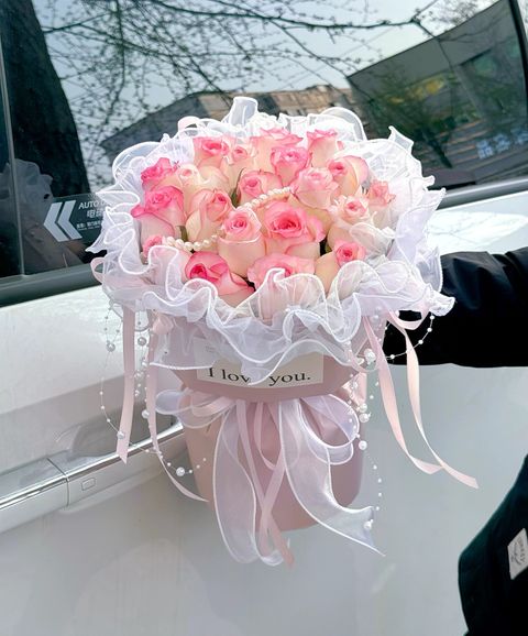 Pink Roses Bouquet 29