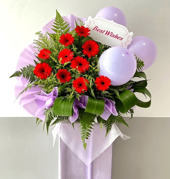 Opening Flower Stand 32