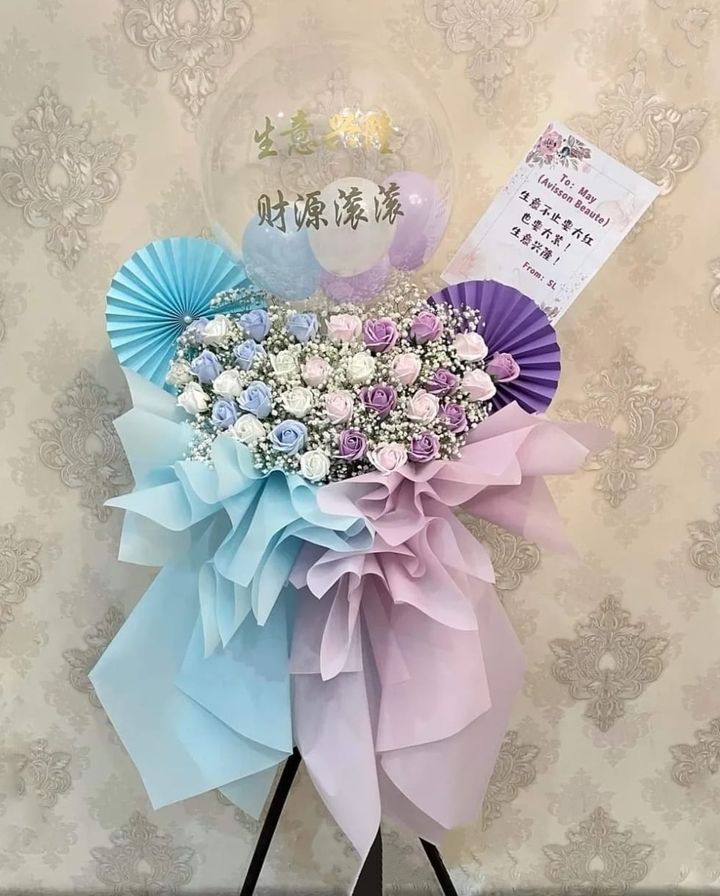 Soap Roses Opening Flower Stand