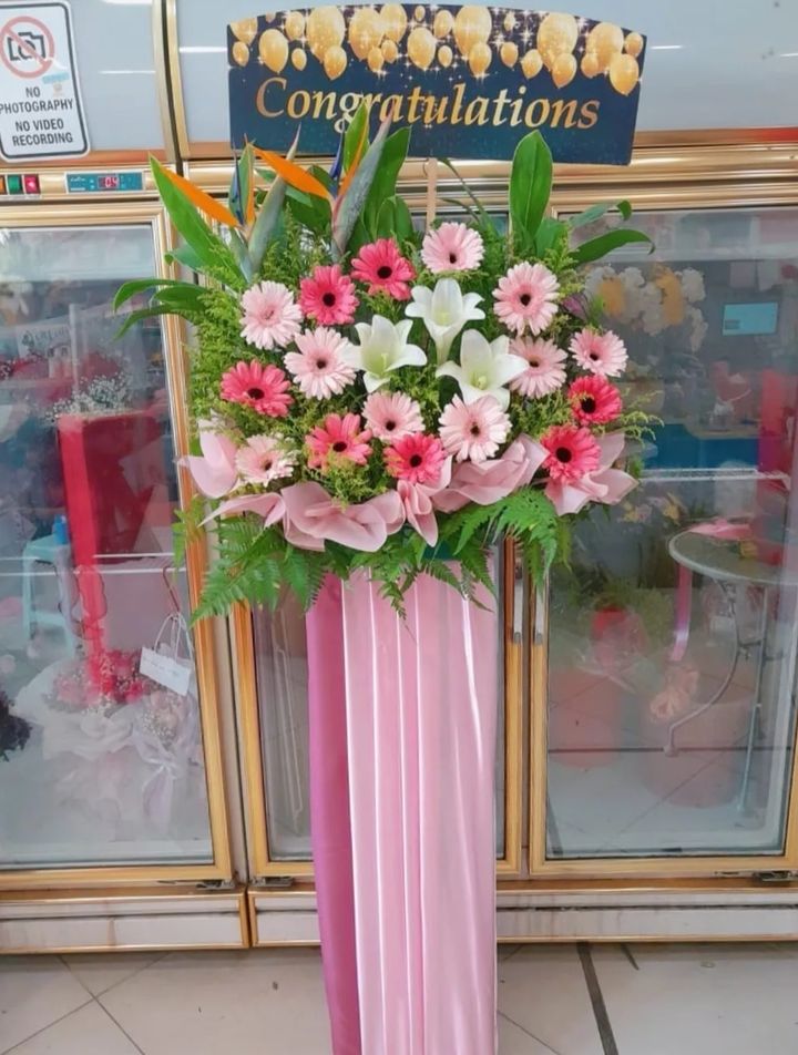 Opening Flower Stand 61_edit_1456754327277716
