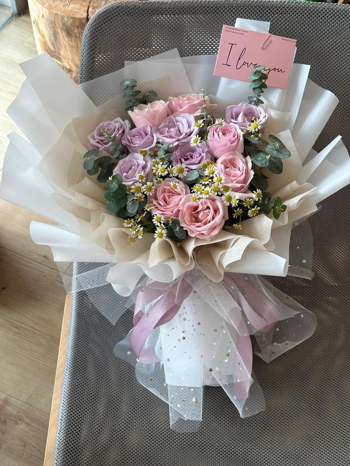 Roses Bouquet 38
