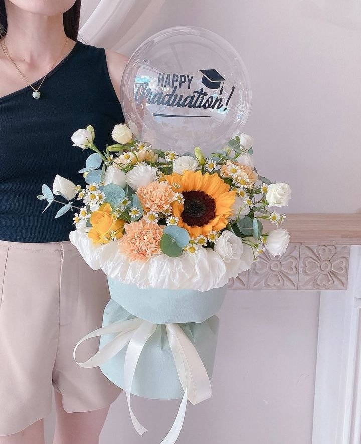 Graduation Bouquet 12