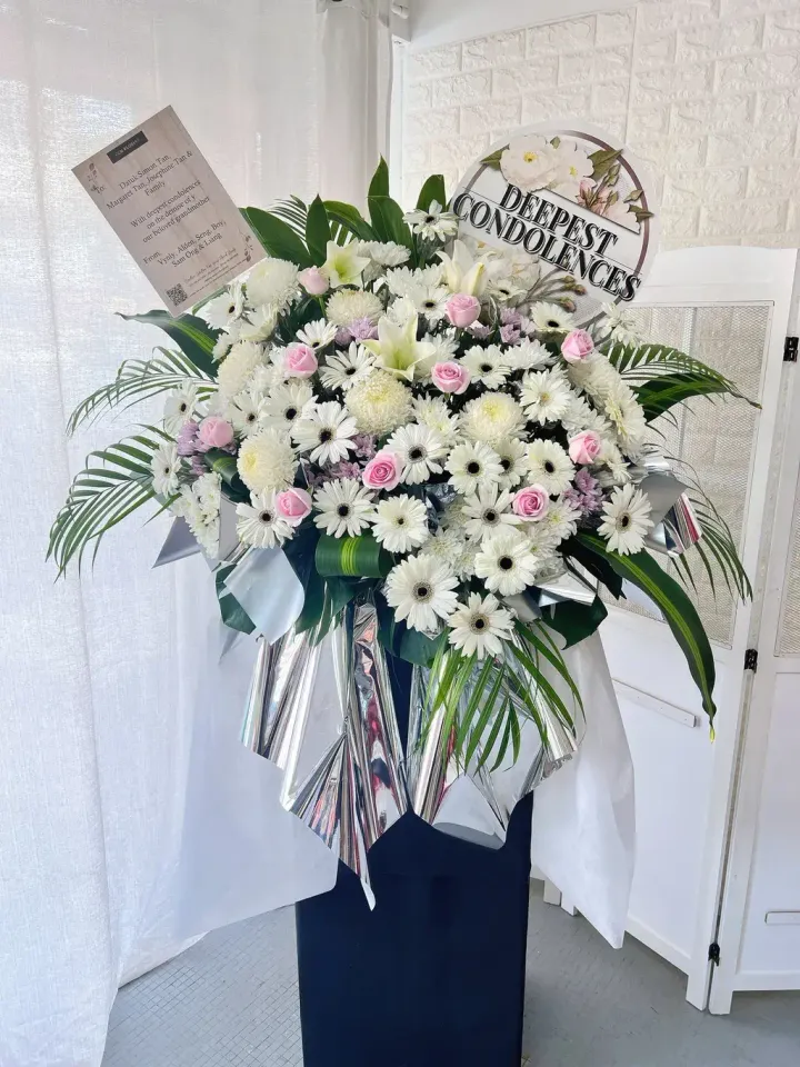 Condolences Flower Stand 109