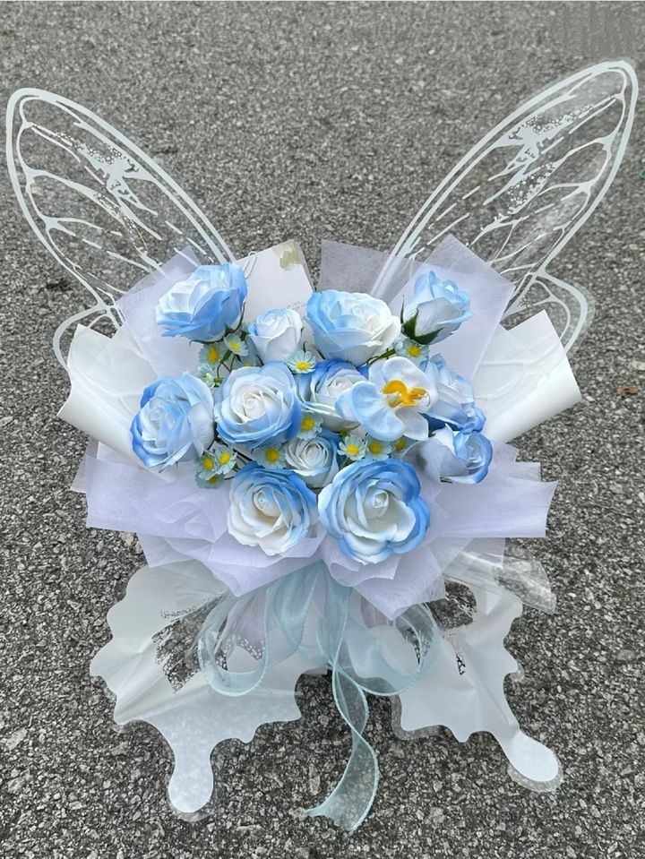Butterfly Bouquet 01 (Soap Roses)