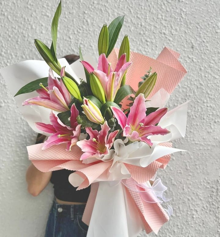 Pink Lilies Bouquet 03
