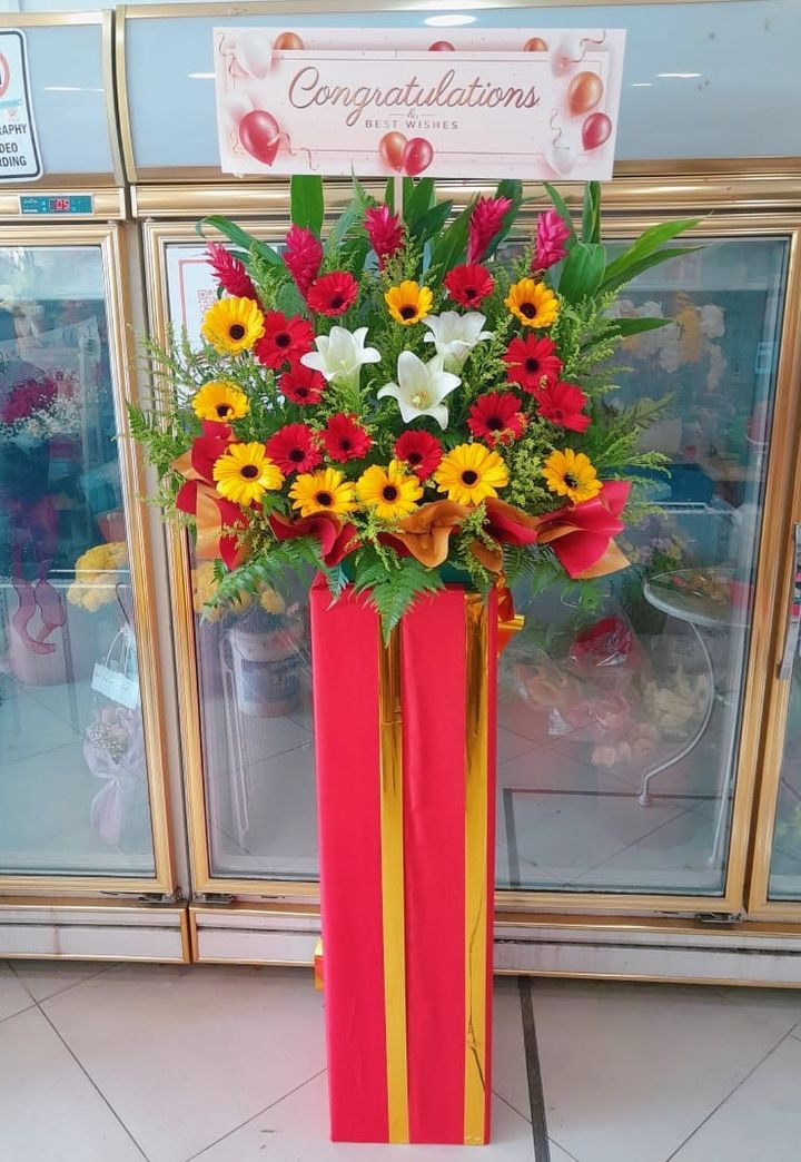 Opening Flower Stand 65