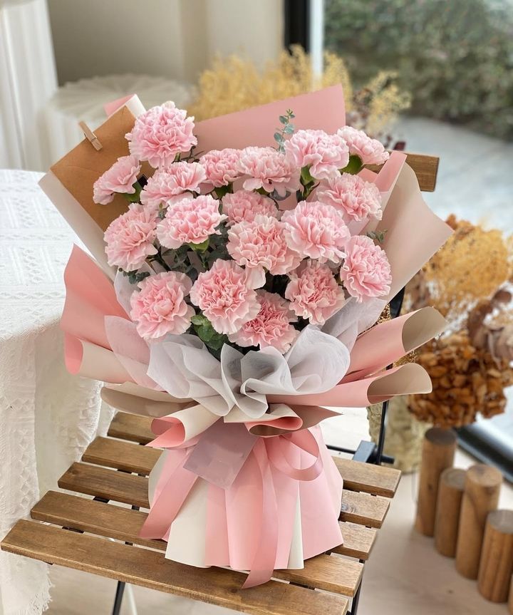 Pink Carnation Bouquet (19 stalks)