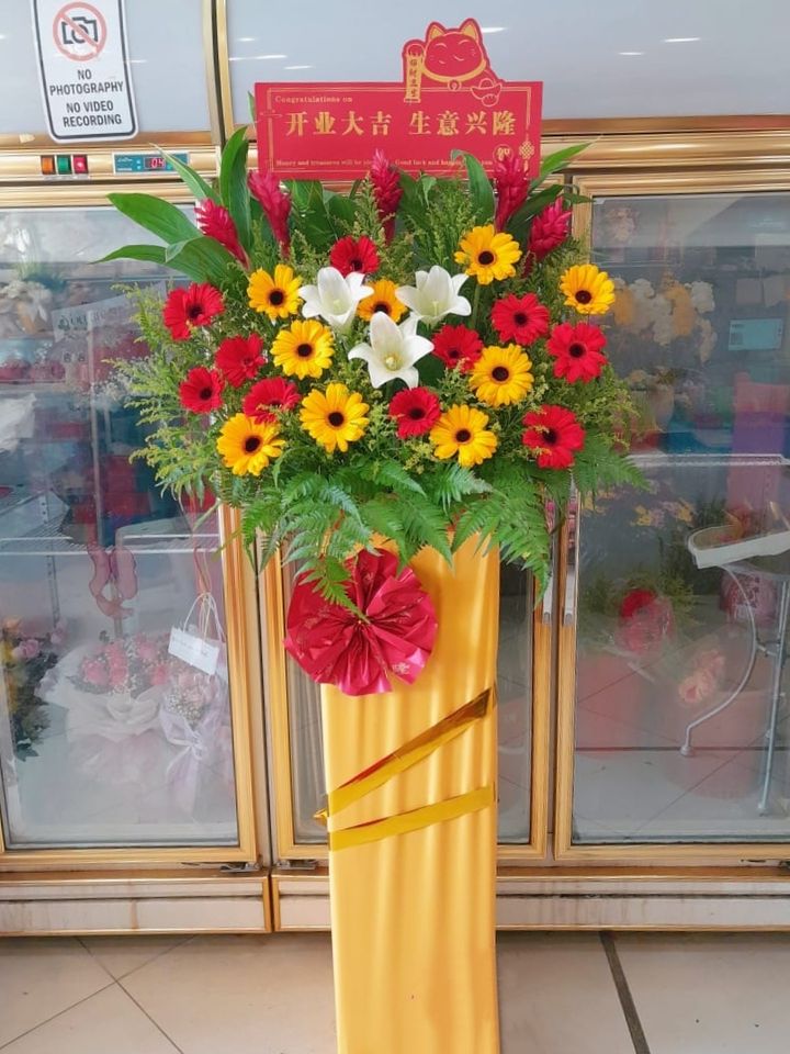 Opening Flower Stand 89