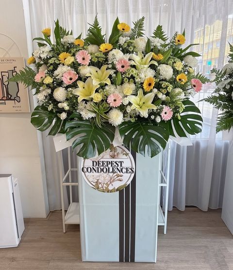 Condolence Flower Stand 46