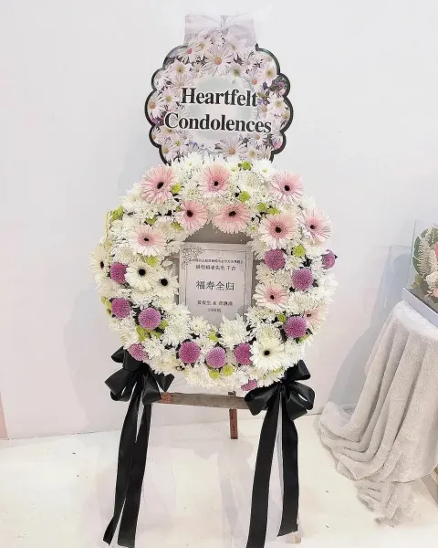 Funeral Wreath Stand 05