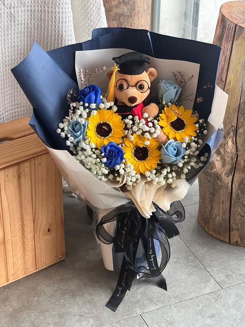 Soap Graduation Bouquet 03