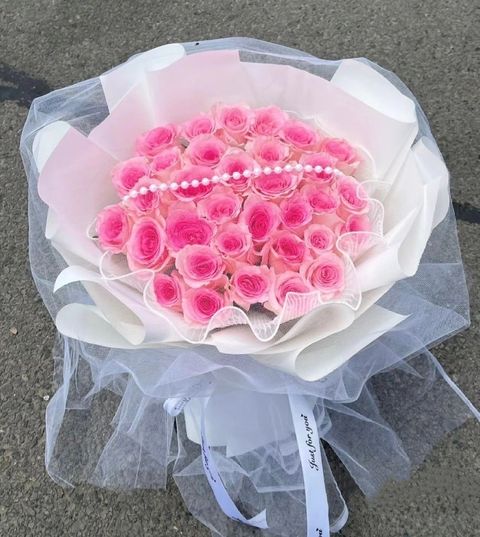 Pink Roses Bouquet （33 Roses）