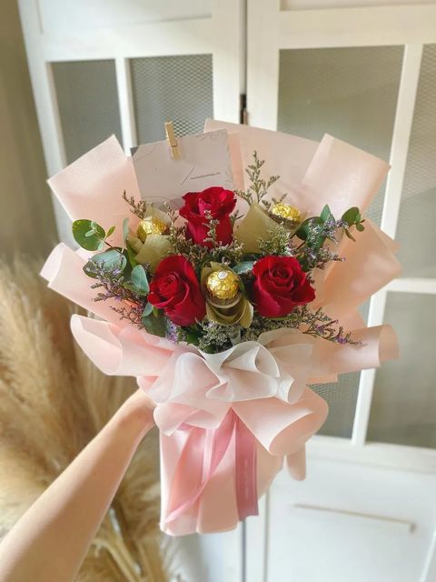 Chocolate & Rose Bouquet