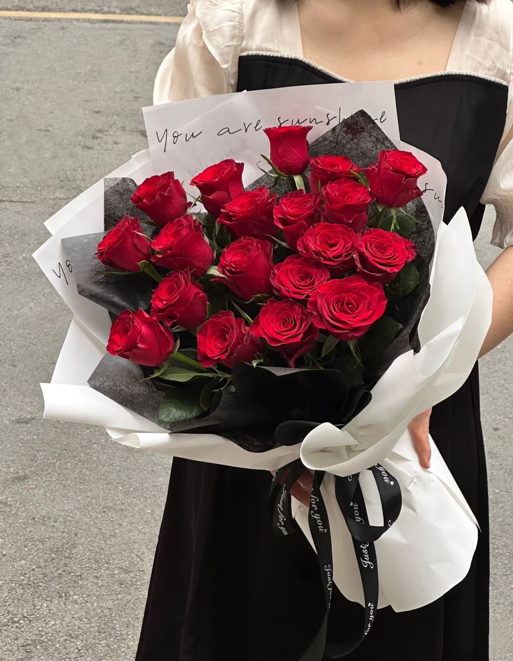 19 Roses Bouquet 爱你一生永久