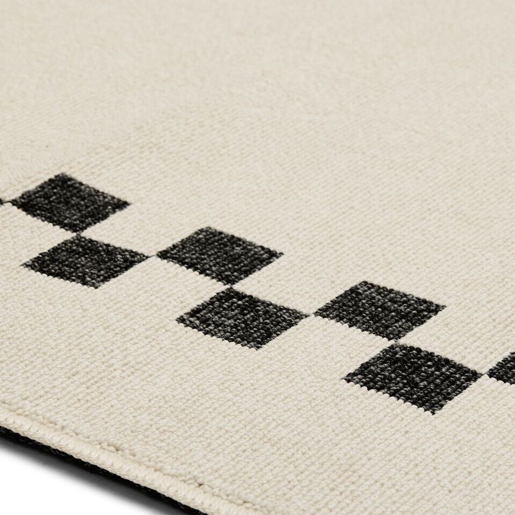 fatboy-carpretty-catwalk-check-border-anthracite-creme-closeup-01-107590