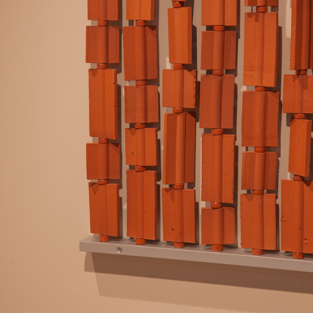 REVOLVE wall screen-02