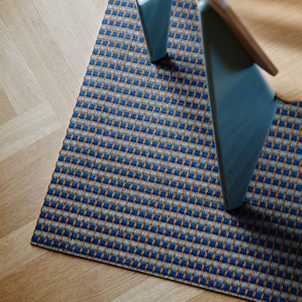 Bulevardi_146320403_nutria-dark blue-brown_interior 1