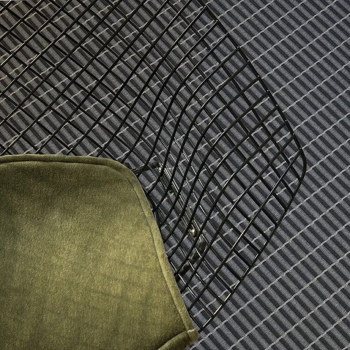 Esplanadi_145133015_dark+violet-light+grey-stone_interior