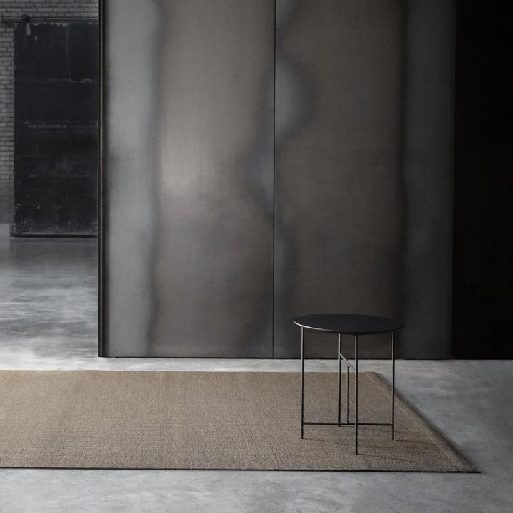 Coast+1323209+nutria-black_170x240+cm_interior