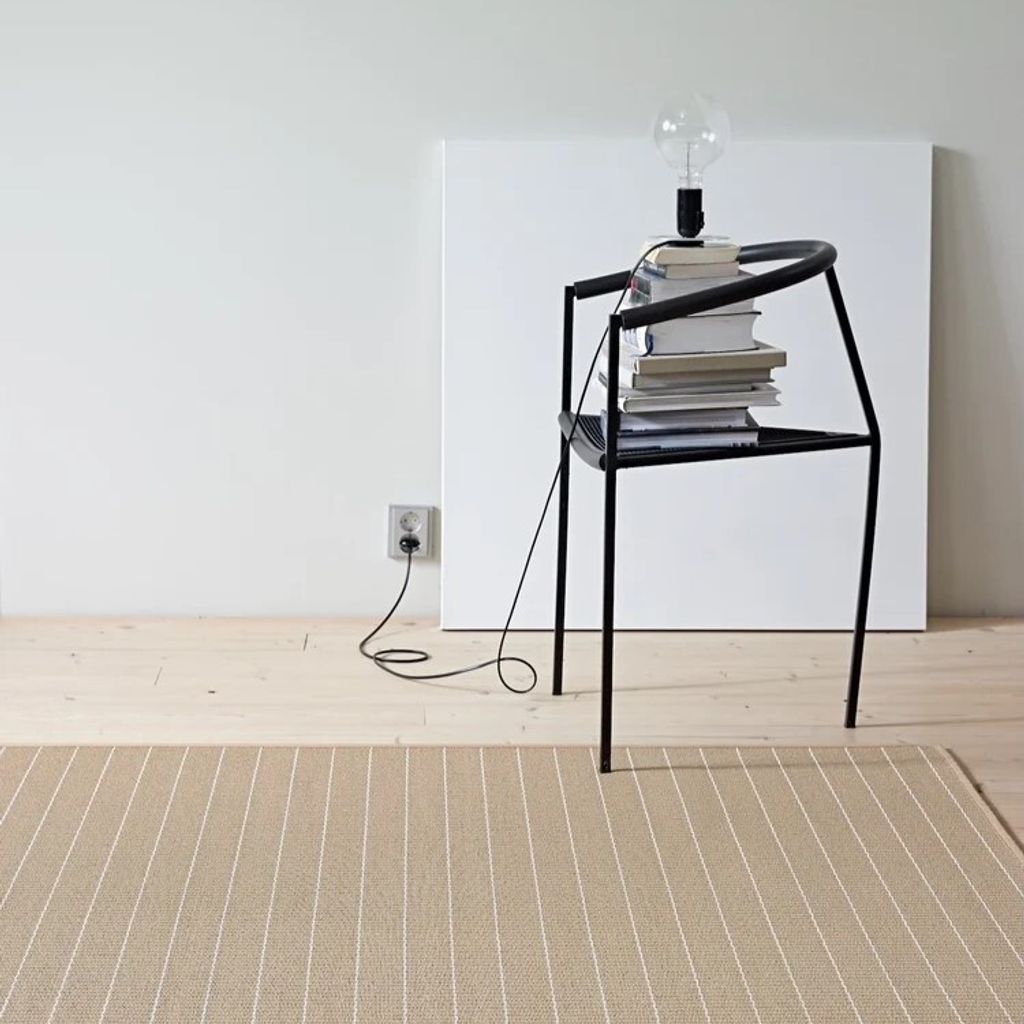 Line+12451_col.+natural-white_narrow+cotton+edging_and+backing_paper+yarn_interior+1_woodnotes