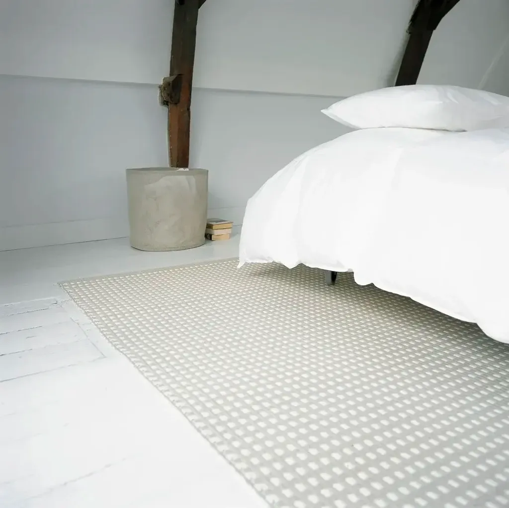 City+117151_col.+stone-white_paper+yarn_interior_bedroom_woodnotes